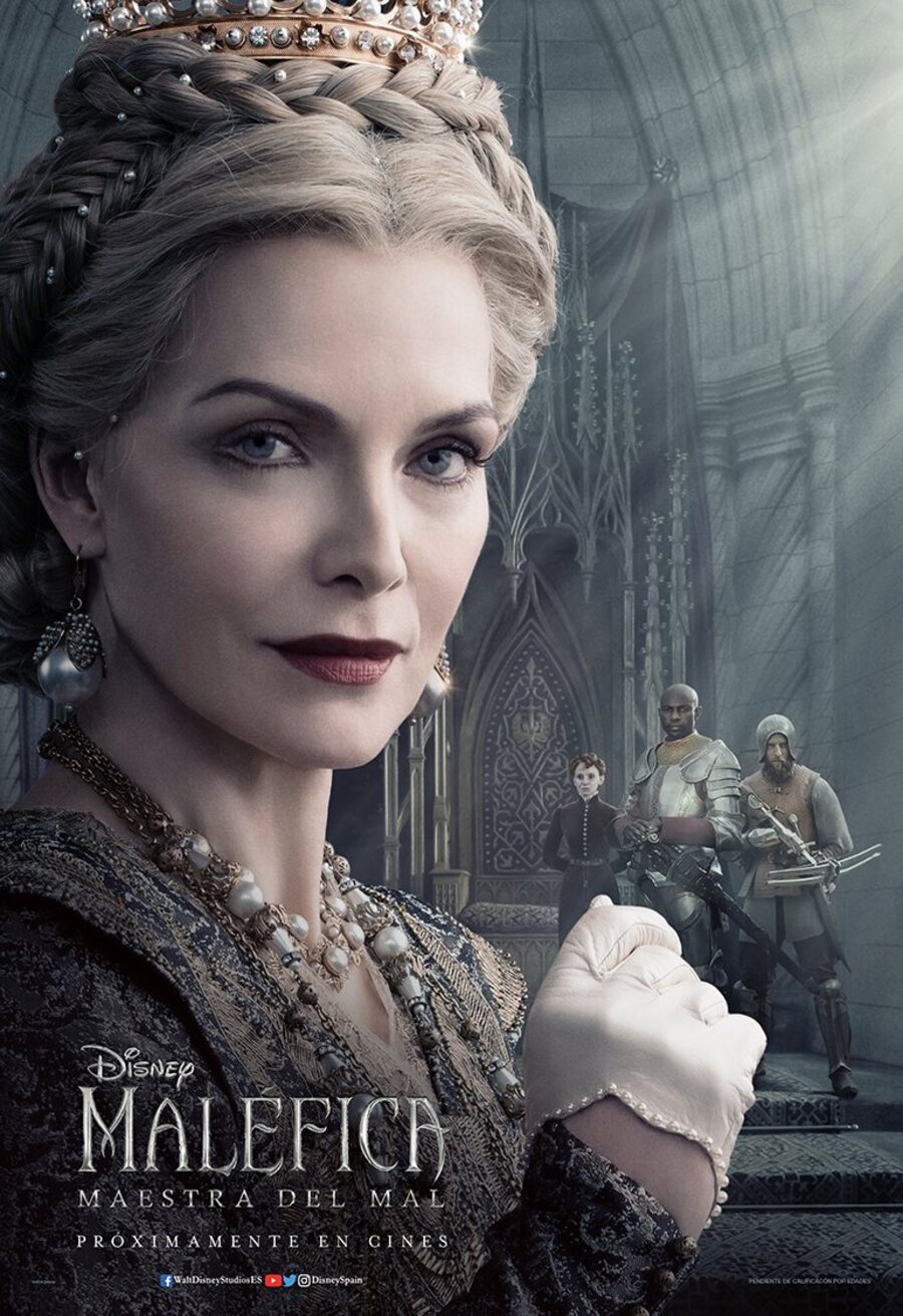 Poster of Maleficent: Mistress of Evil - Michelle Pfeiffer #2