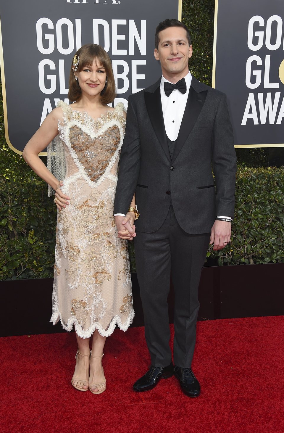 Andy Samberg and Joanna Newson on the red carpet at the Golden Globes 2019