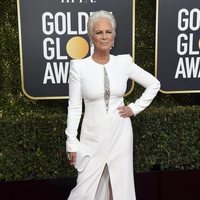 Jamie Lee Curtis on the red carpet at the Golden Globes 2019