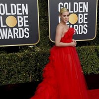 Lili Reinhart on the red carpet at the Golden Globes 2019