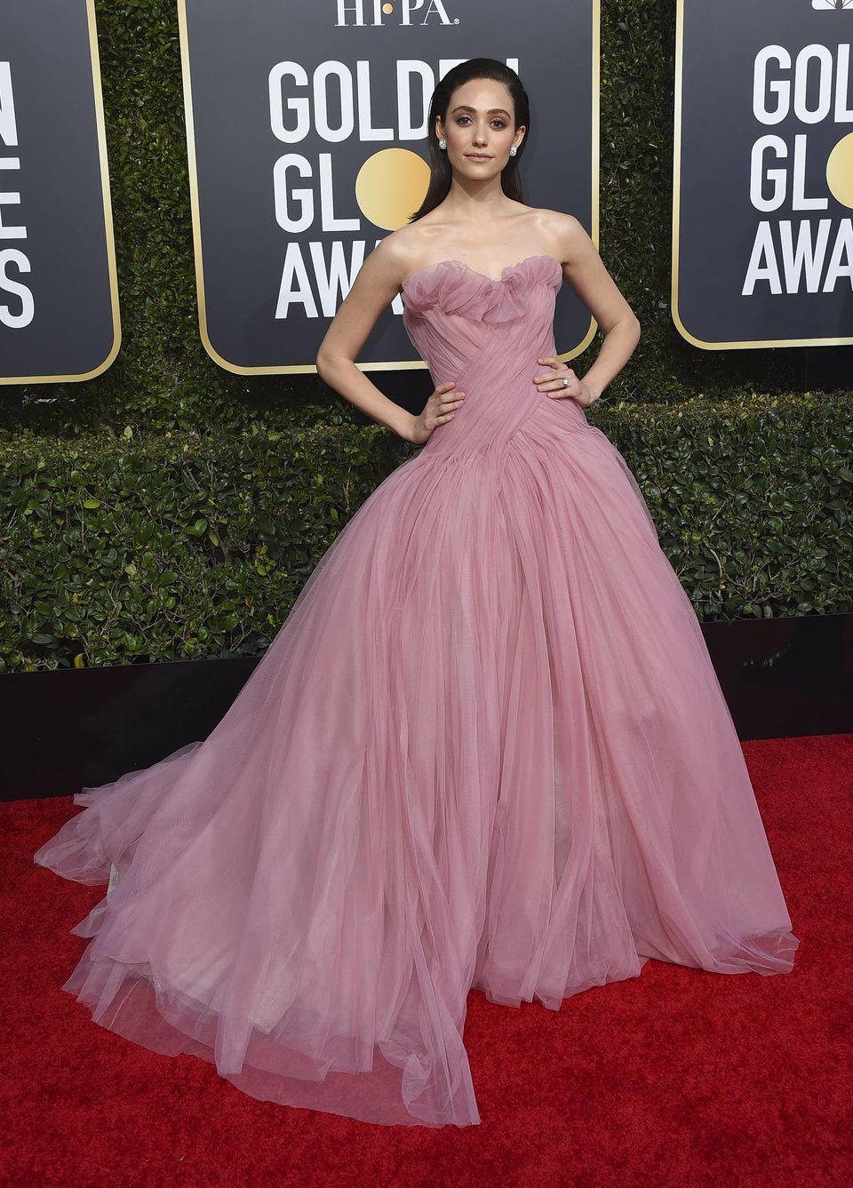 Emmy Rossum at the Golden Globes 2019 red carpet