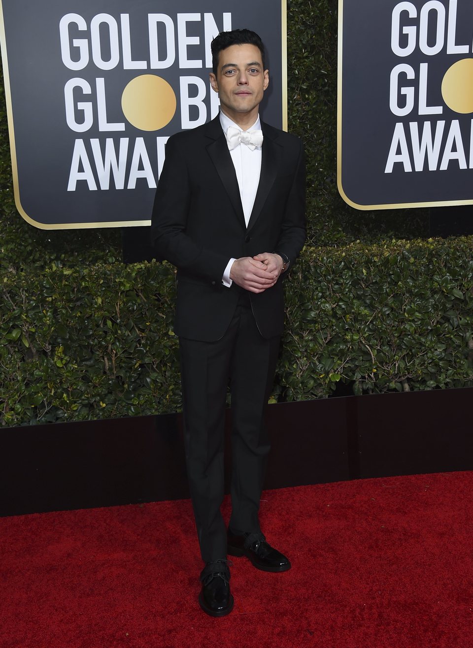 Rami Malek on the red carpet at the Golden Globes 2019