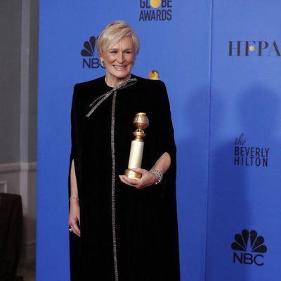 Glenn Close poses with her Golden Globe