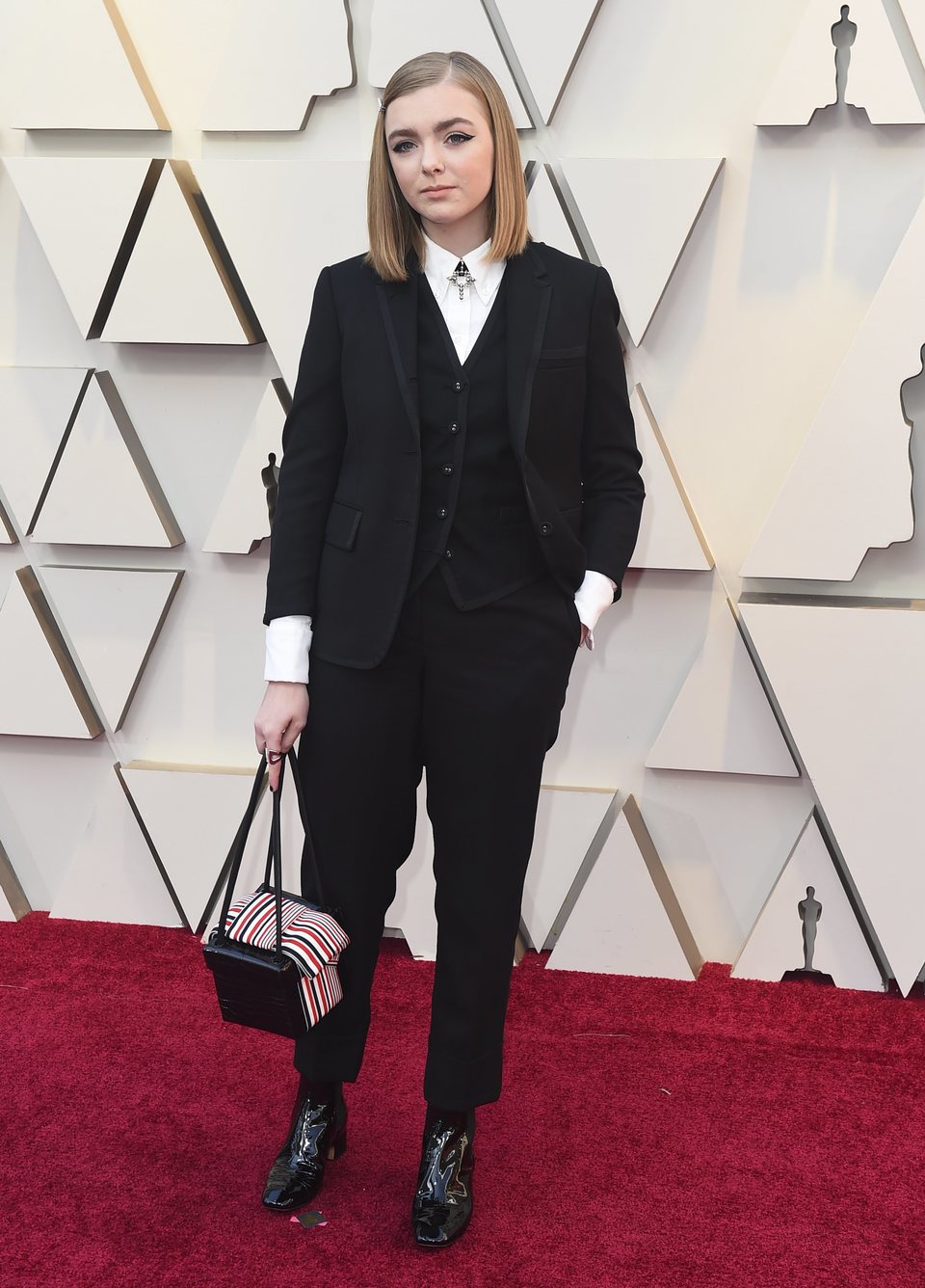 Elsie Fisher at the Oscars 2019 red carpet