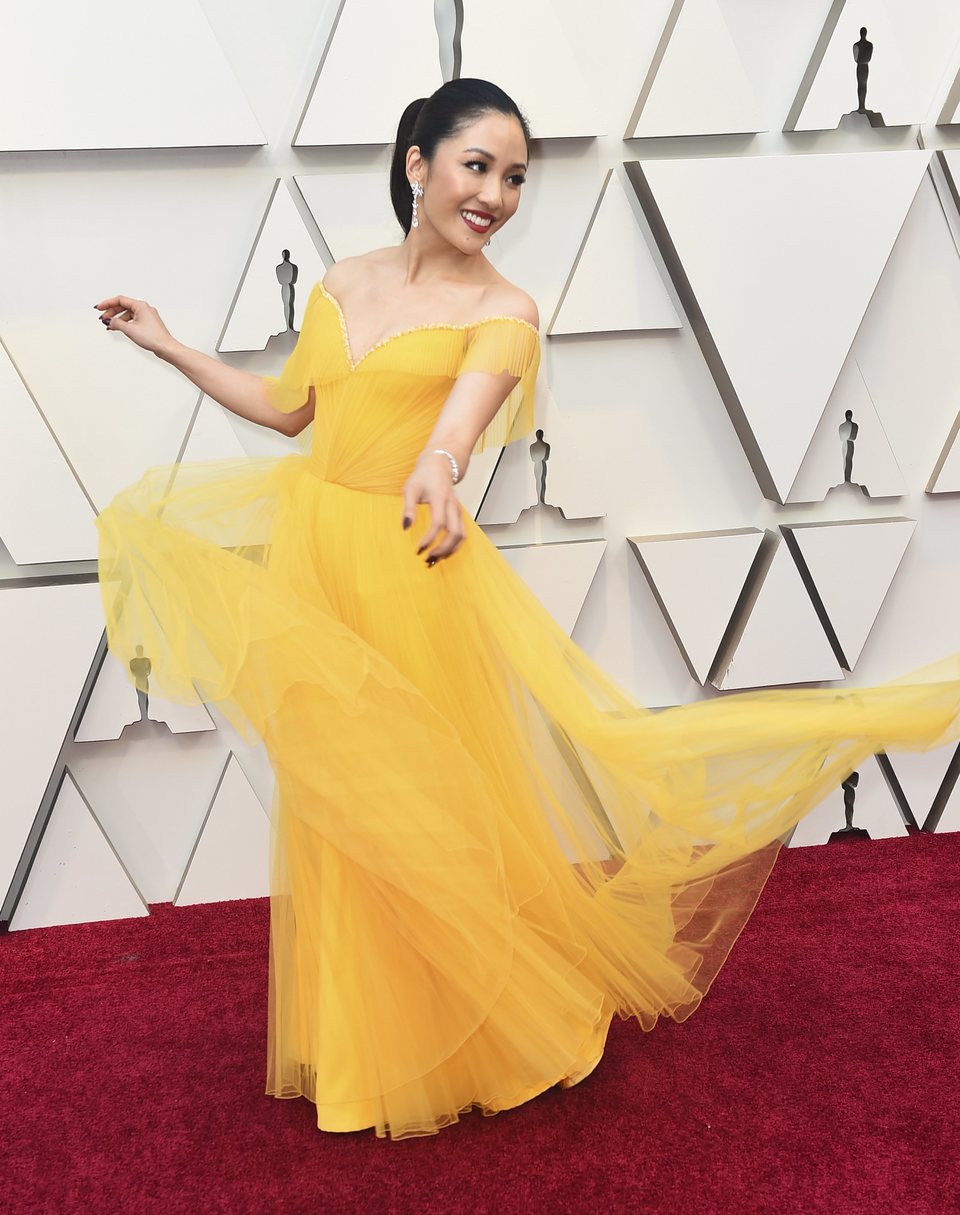 Constance Wu at the Oscars 2019 red carpet