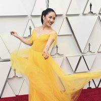 Constance Wu at the Oscars 2019 red carpet