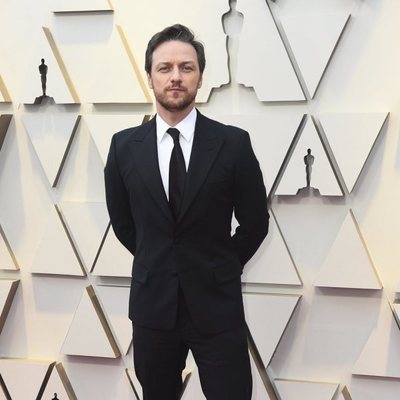 James McAvoy at the Oscars 2019 red carpet