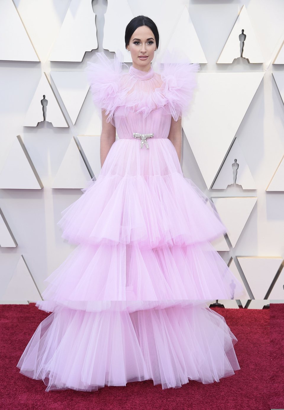 Kacey Musgraves on the red carpet at the 2019 Oscars