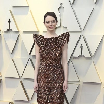 Emma Stone on the red carpet at the 2019 Oscars