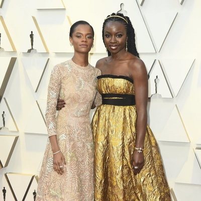 Letitia Wright and Danai Gurira on the red carpet at the Oscars 2019