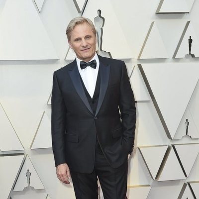 Viggo Mortensen on the red carpet at the Oscars 2019