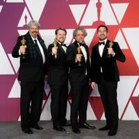 Oscar winners for Best Visual Effects for 'First Man' pose with their Oscars