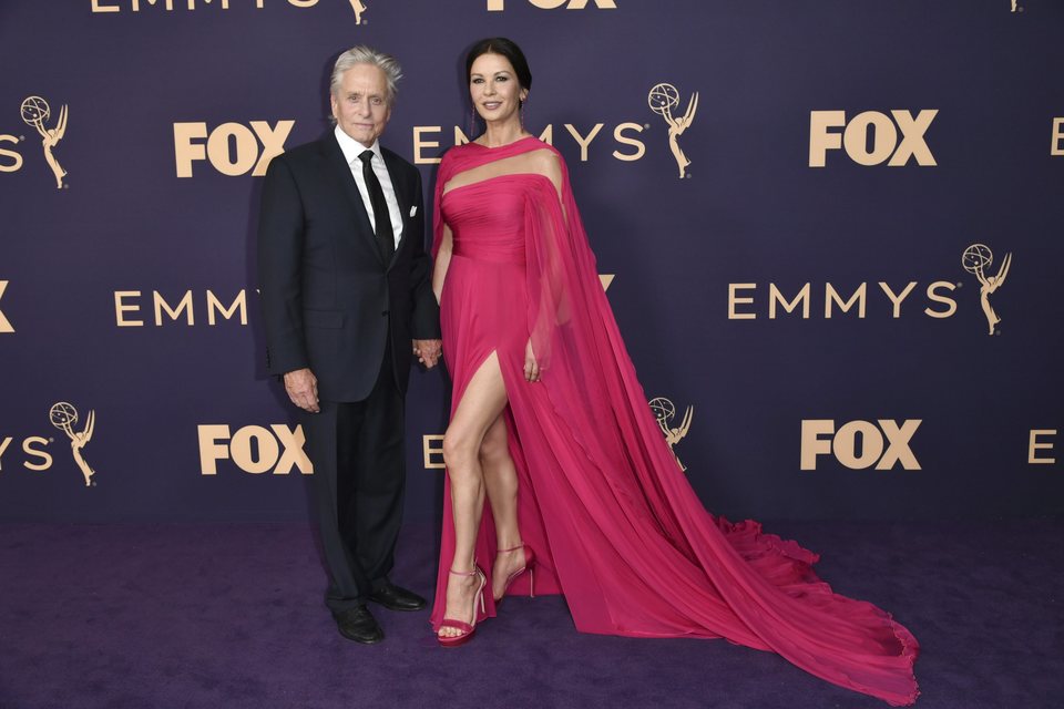 Michael Douglas y Catherine Zeta Jones at the Emmy 2019 red carpet