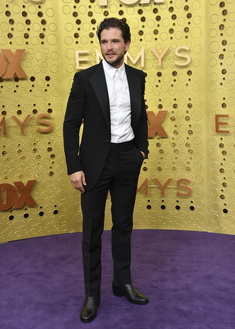 Kit Harrington at the Emmy 2019 red carpet