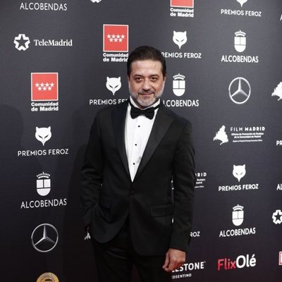 Enrique Arce at the Feroz Awards 2020 red carpet