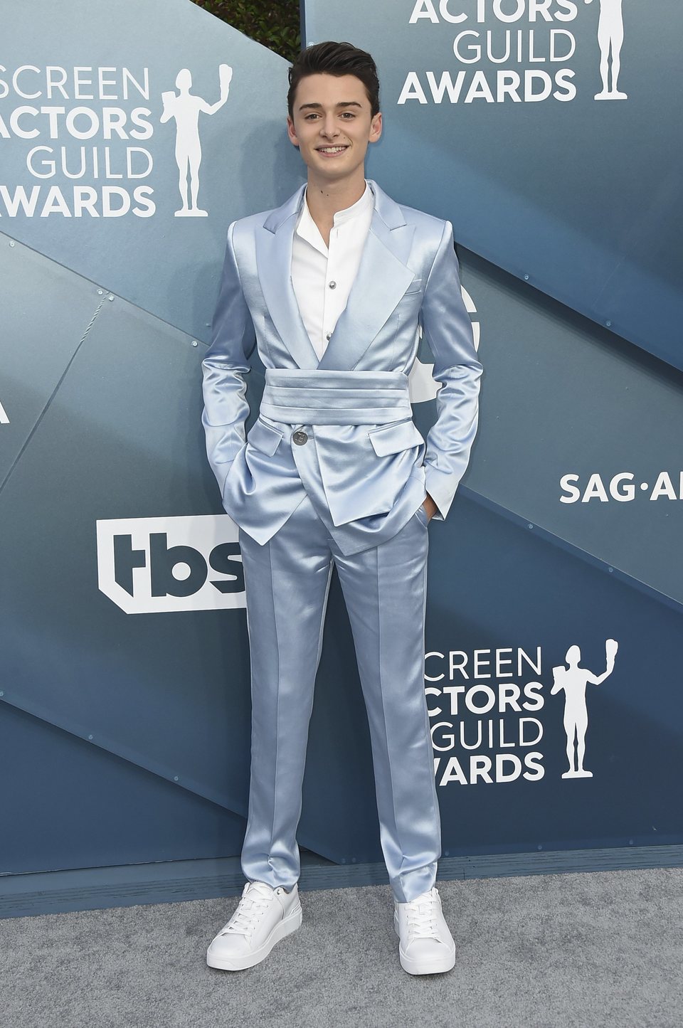 Noah Schnapp on the red carpet of the SAG Awards 2020