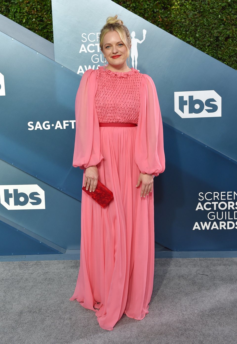 Elisabeth Moss on the red carpet of the SAG Awards 2020