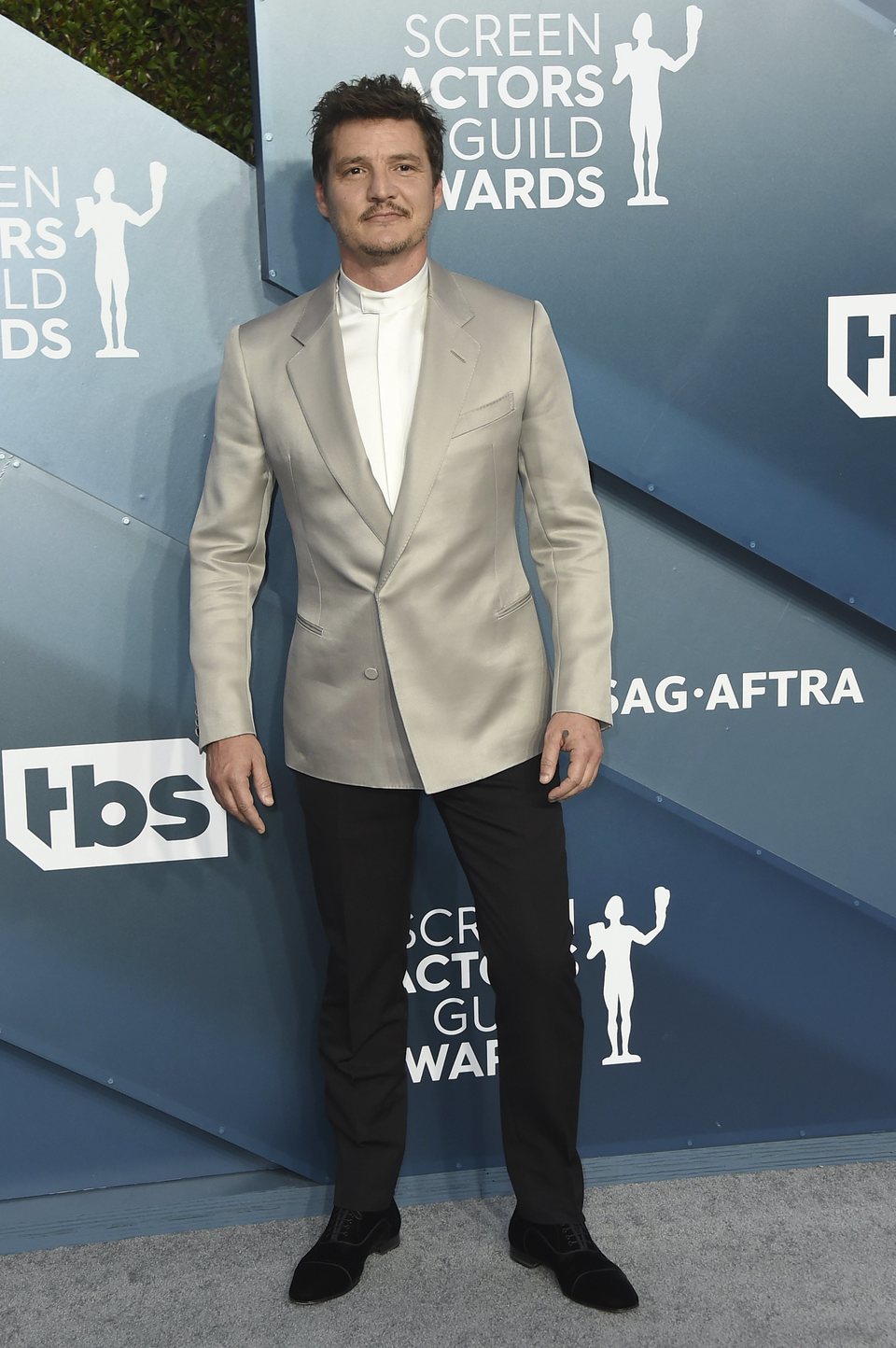 Pedro Pascal on the red carpet of the SAG Awards 2020