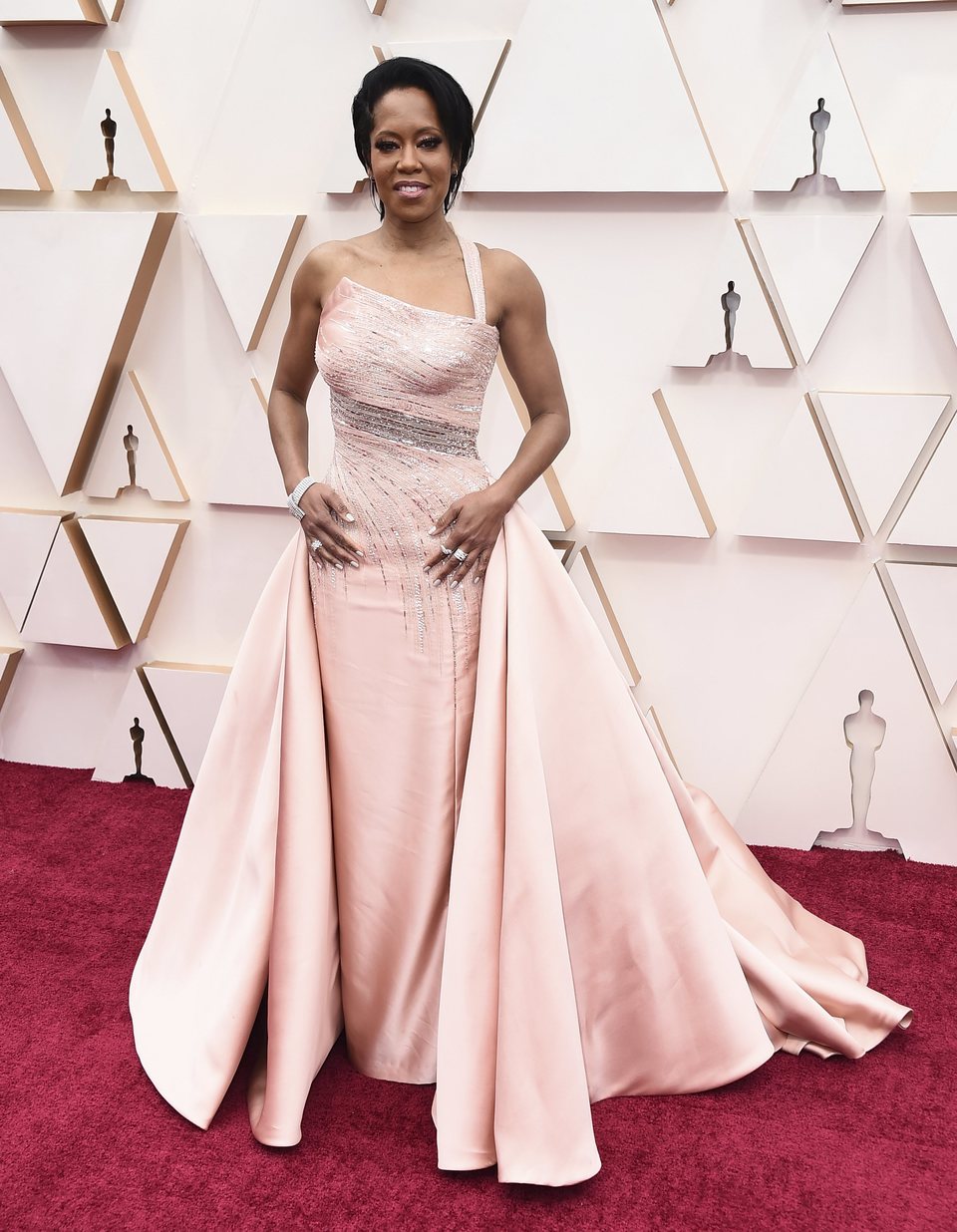 Regina King poses at the red carpet of the 2020 Oscar Awards