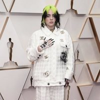 Billie Eilish at the Oscar 2020 red carpet