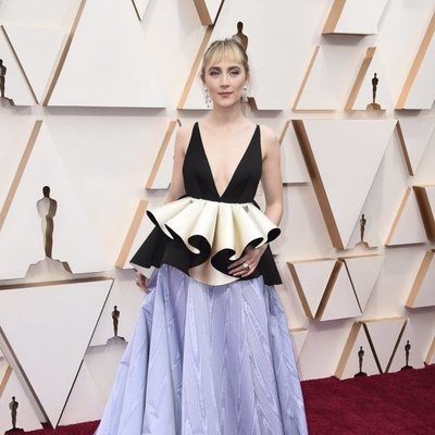 Saoirse Ronan at the Oscar 2020 red carpet