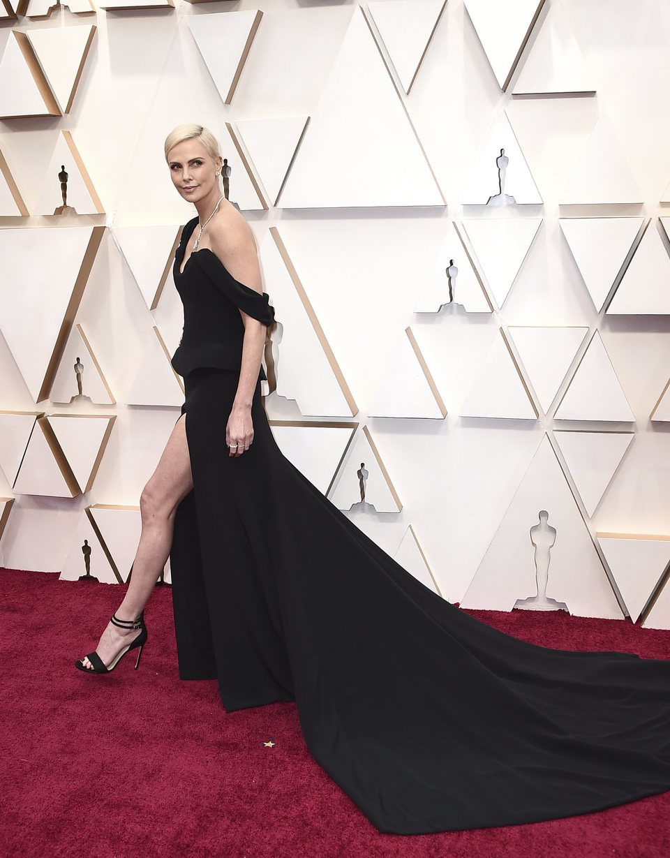 Charlize Theron on the red carpet at the 2020 Oscar Awards