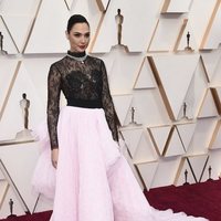 Gal Gadot at the Oscar 2020 red carpet