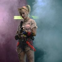 Birds of Prey: and the Fantabulous emancipation of one Harley Quinn