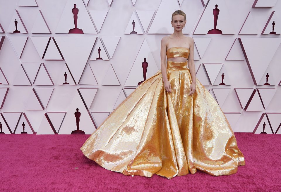 Carey Mulligan at the Oscars 2021 red carpet