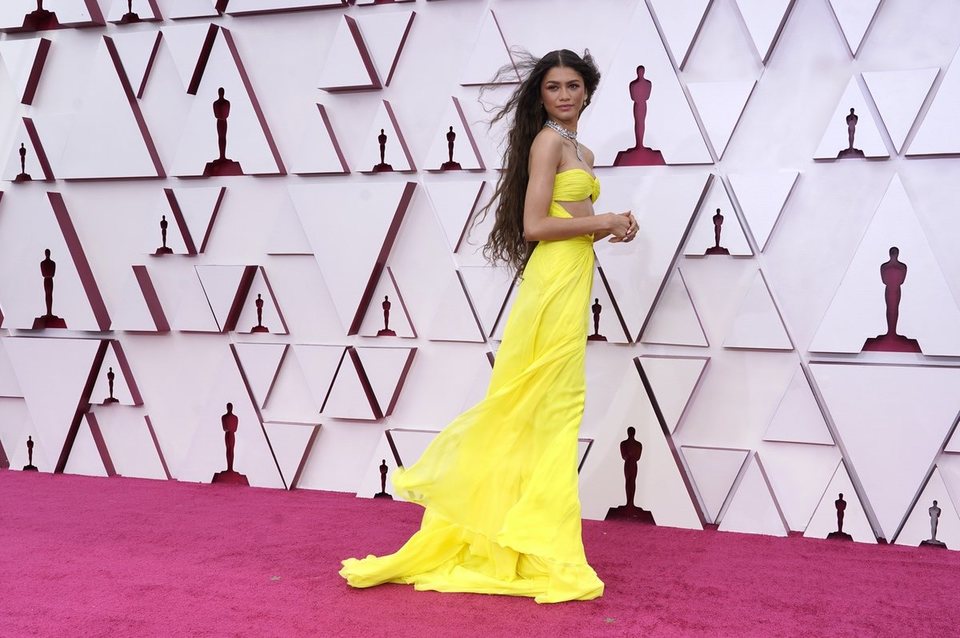 Zendaya at the Oscars 2021 red carpet