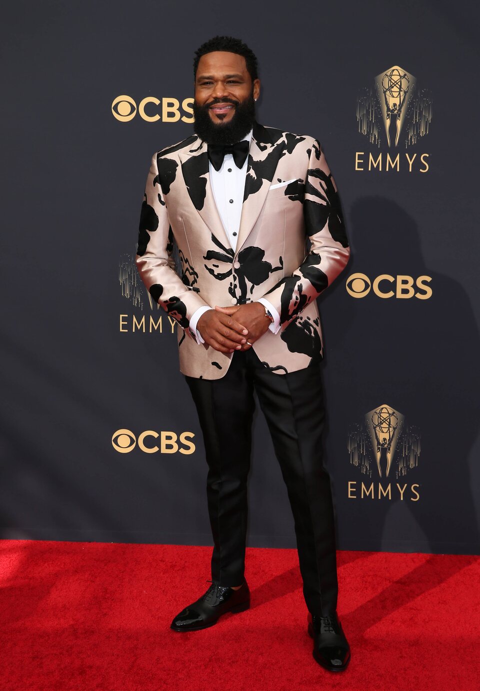 Anthony Anderson at the Emmy's 2021 red carpet