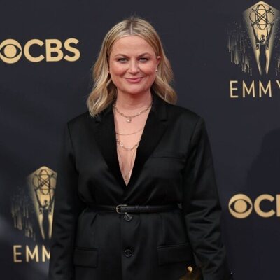 Amy Poehler at the Emmy's 2021 red carpet