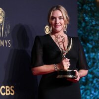 Kate Winslet, winner of the Emmy 2021 for best actress in a limited series