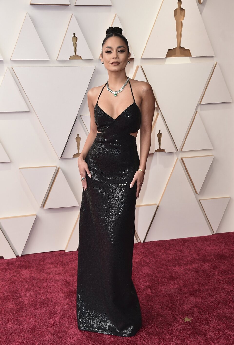 Vanessa Hudgens at the Oscars 2022 red carpet