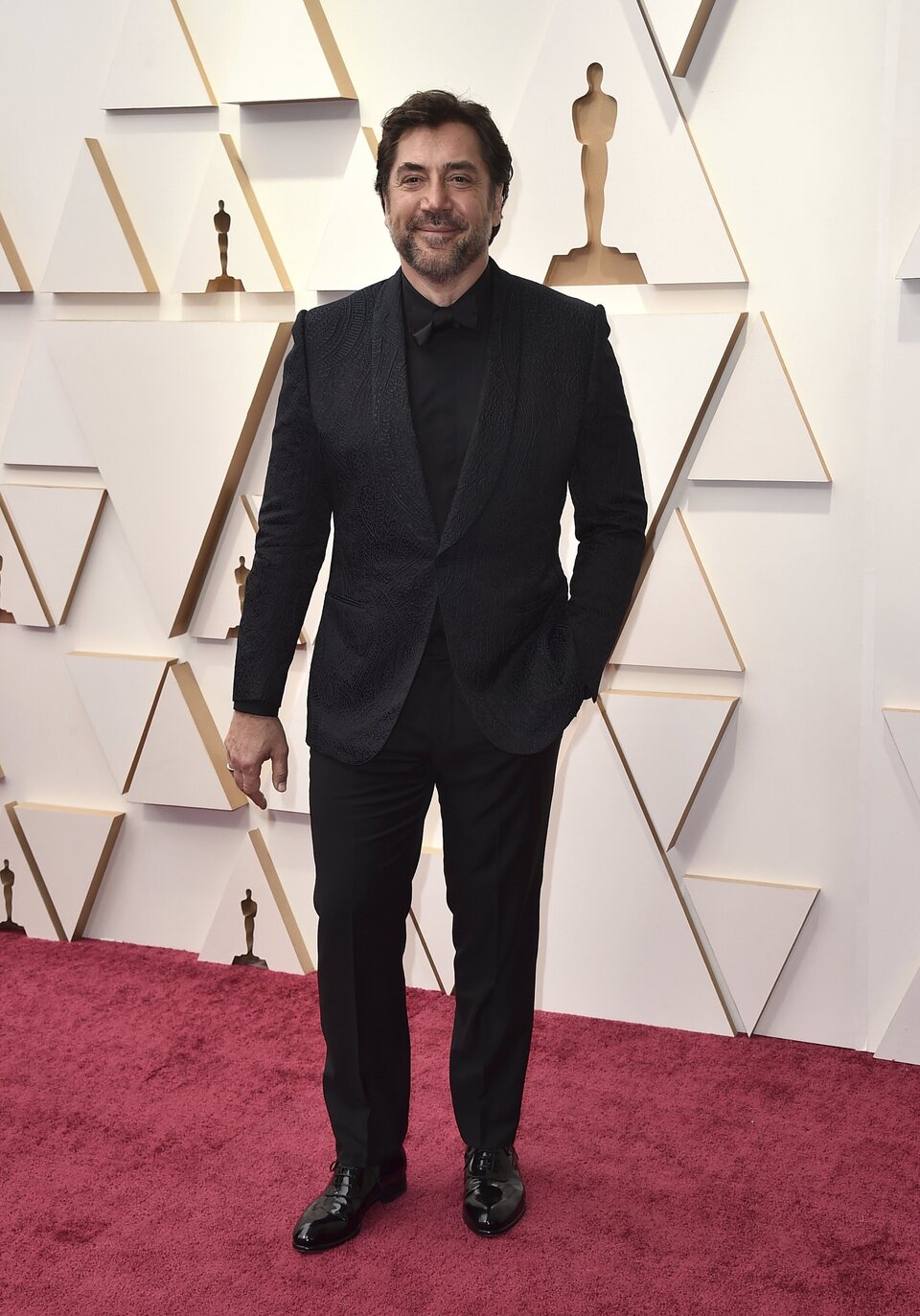 Javier Bardem at the Oscars 2022 red carpet