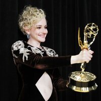 Julia Garner wins 2022 Emmy 