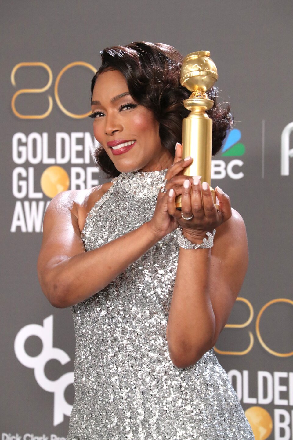 Angela Bassett, winner of the Golden Globe 2023 for best supporting actress