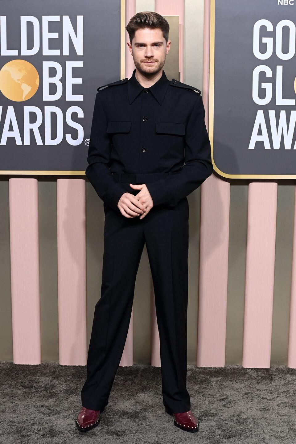 Lukas Dhont at the Golden Globes 2023 red carpet