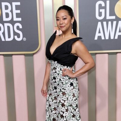 Stephanie Hsu at the Golden Globes 2023 red carpet