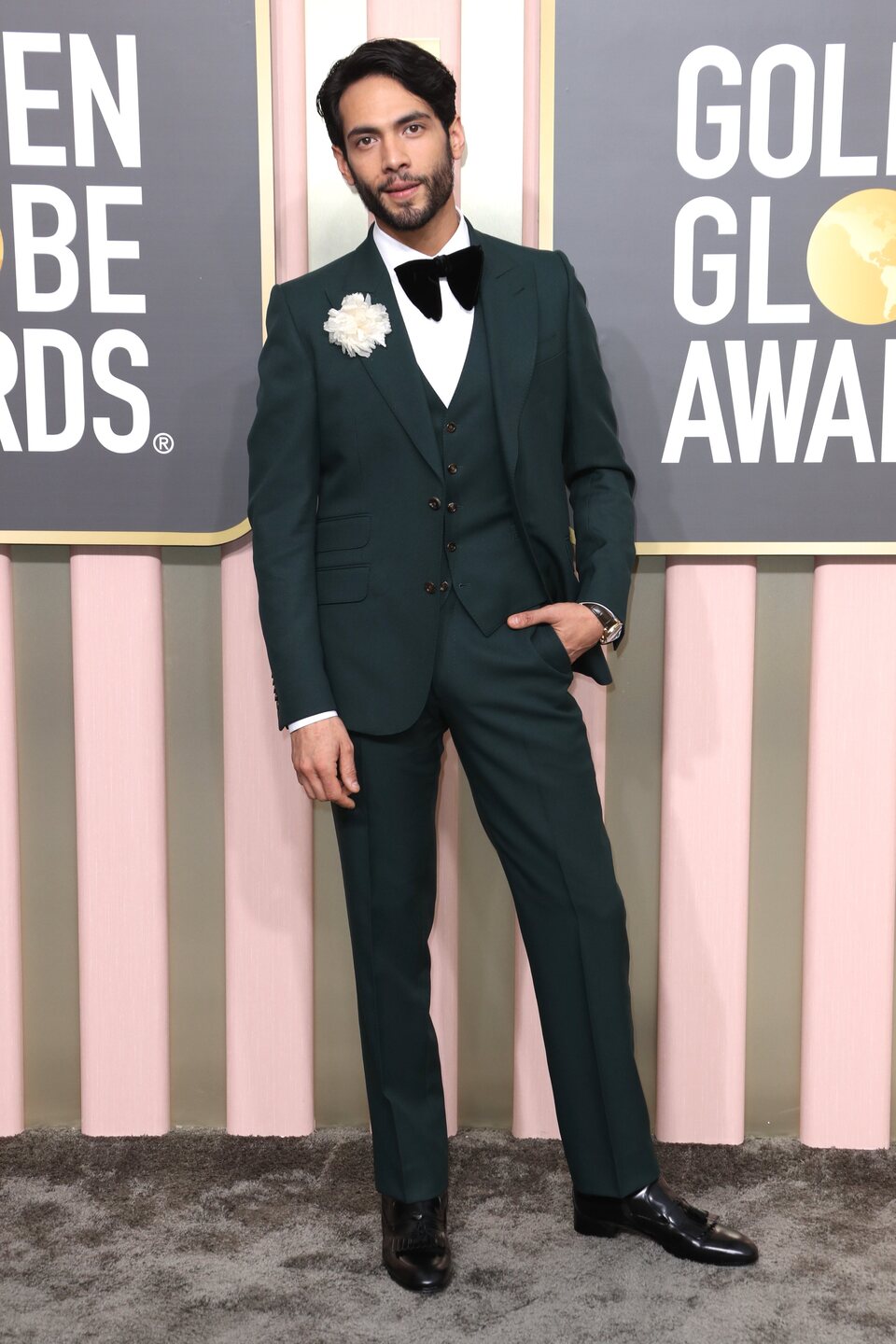 Diego Calva at the Golden Globes 2023 red carpet