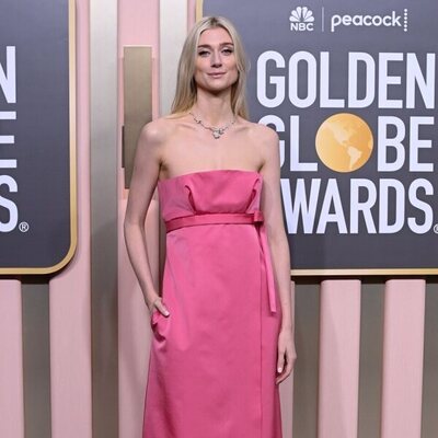 Elizabeth Debicki at the Golden Globes 2023 red carpet