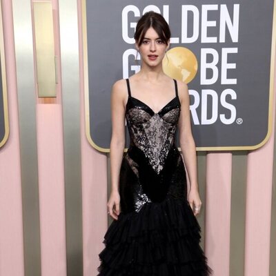 Daisy Edgar-Jones at the Golden Globes 2023 red carpet