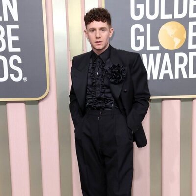 Chris Perfetti at the Golden Globes 2023 red carpet