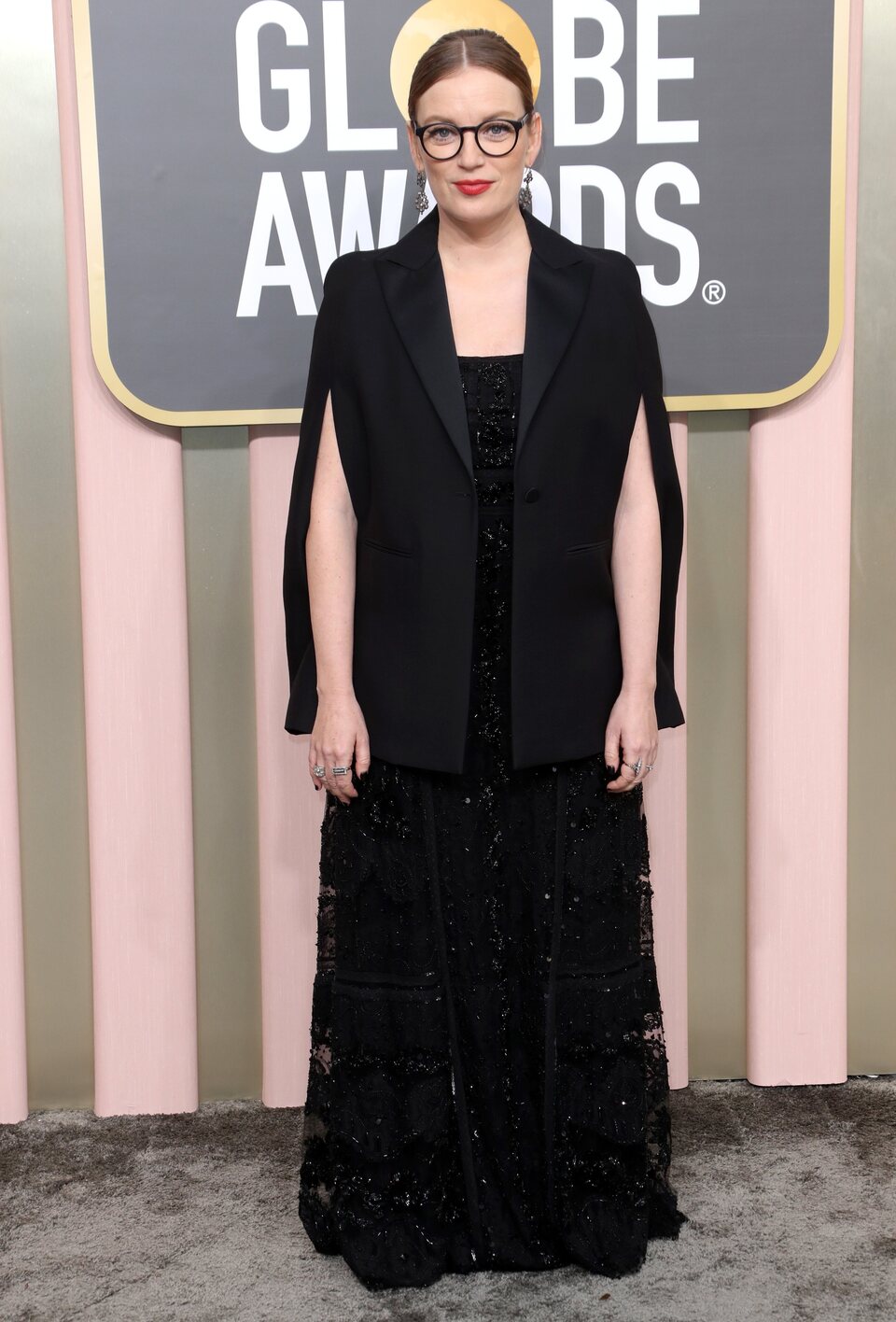 Sarah Polley at the Golden Globes 2023 red carpet