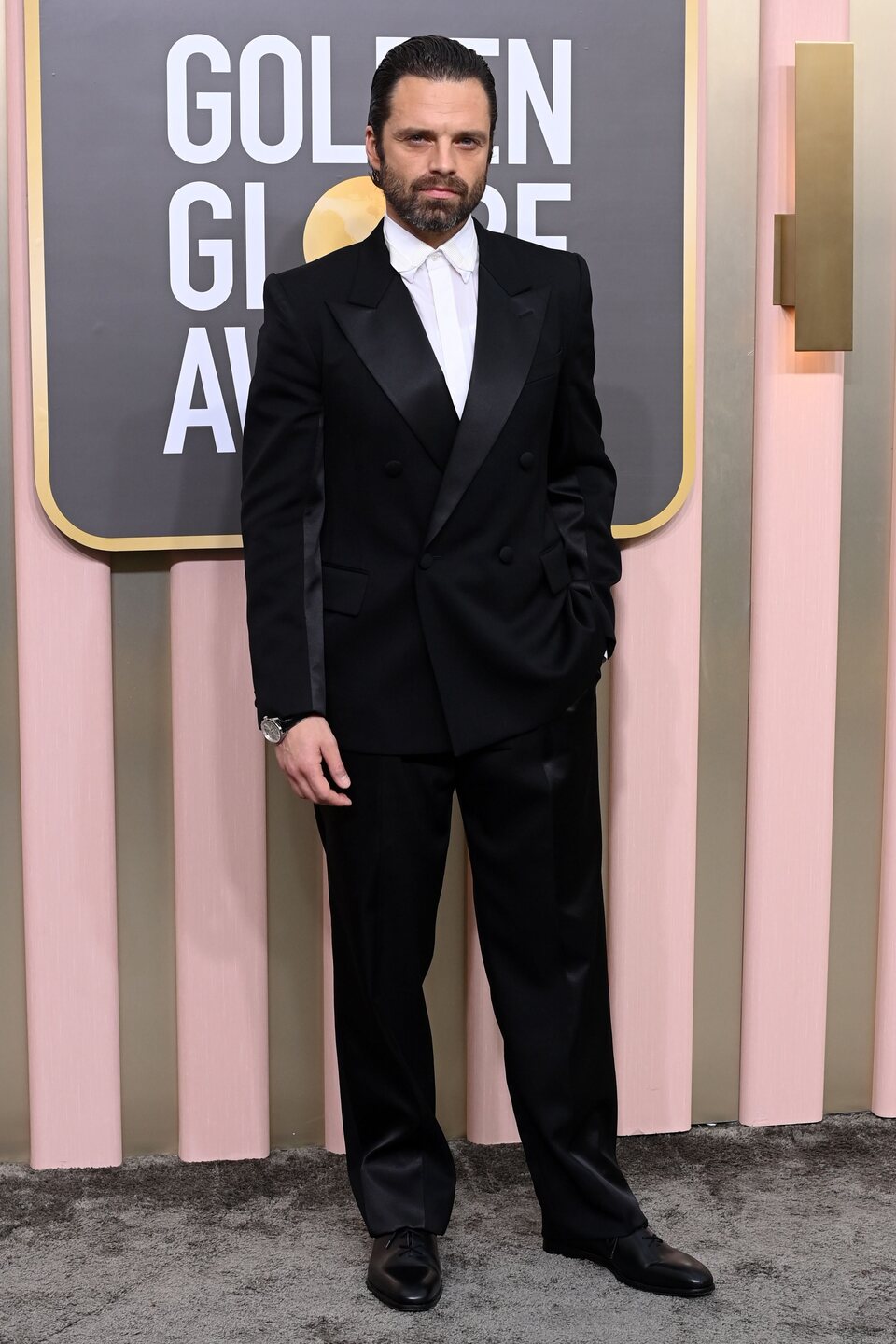 Sebastian Stan at the Golden Globes 2023 red carpet