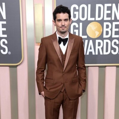 Damien Chazelle at the Golden Globes 2023 red carpet