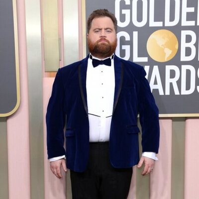 Paul Walter Hauser at the Golden Globes 2023 red carpet