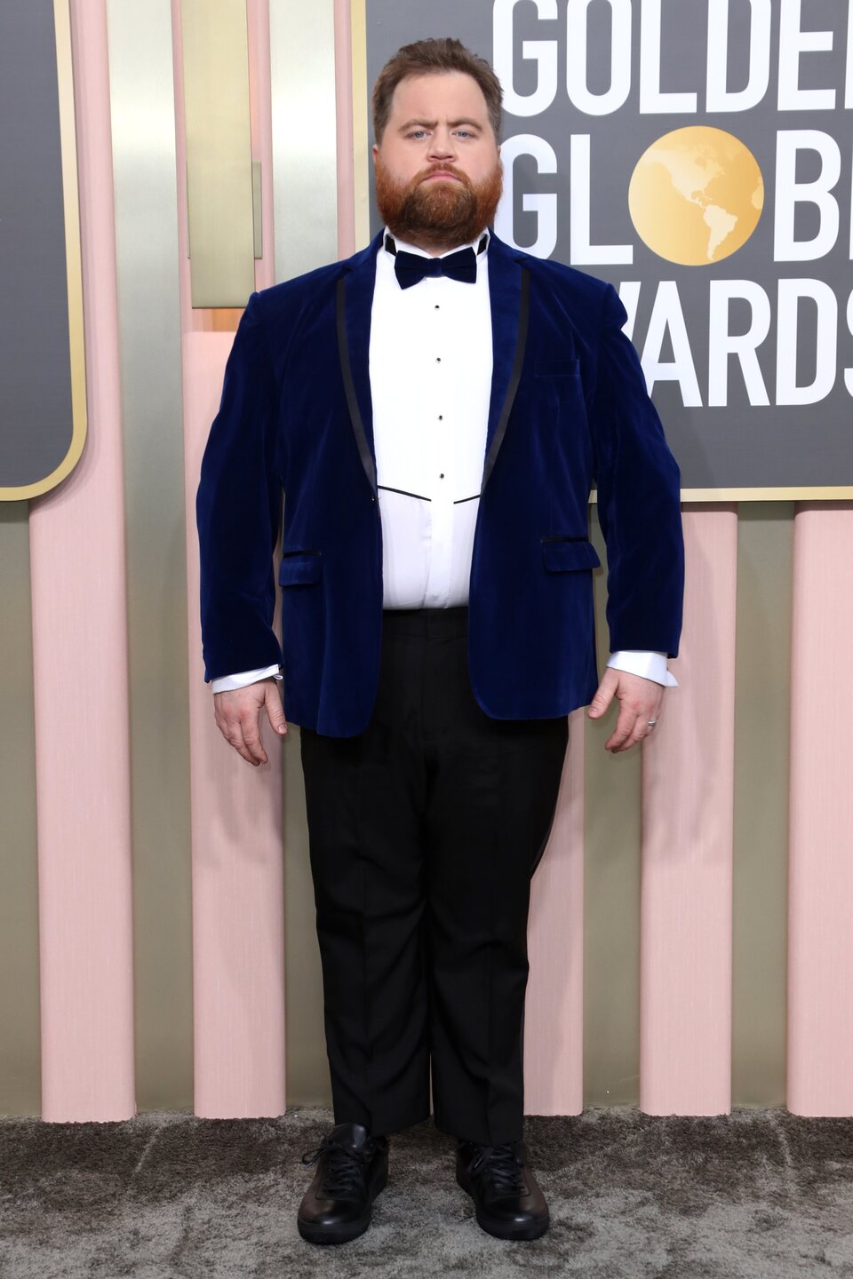 Paul Walter Hauser at the Golden Globes 2023 red carpet