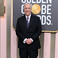 Henry Winkler at the Golden Globes 2023 red carpet