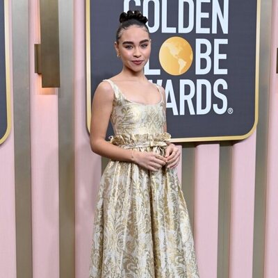 Bailey Bass at the Golden Globes 2023 red carpet